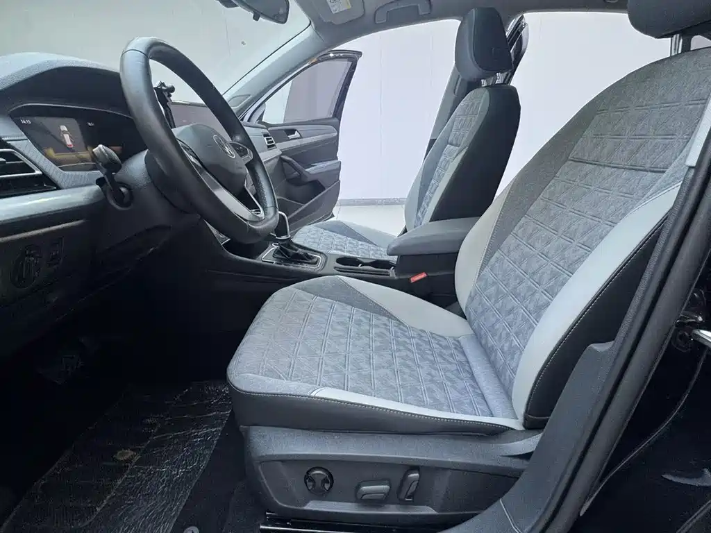 Volkswagen Lavida — миниатюра 11