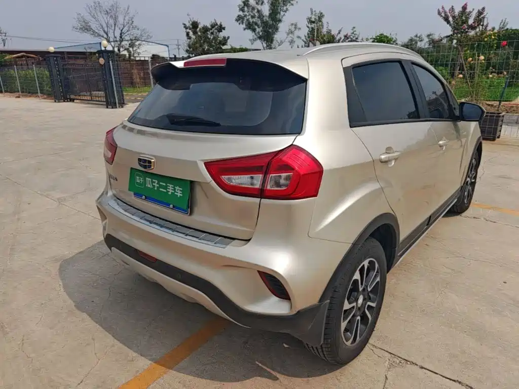 Geely Vision X3 — миниатюра 7