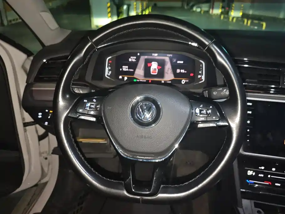 Volkswagen Lamando — миниатюра 15