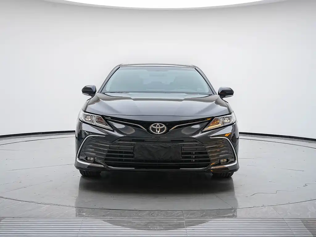 Toyota Camry — миниатюра 2