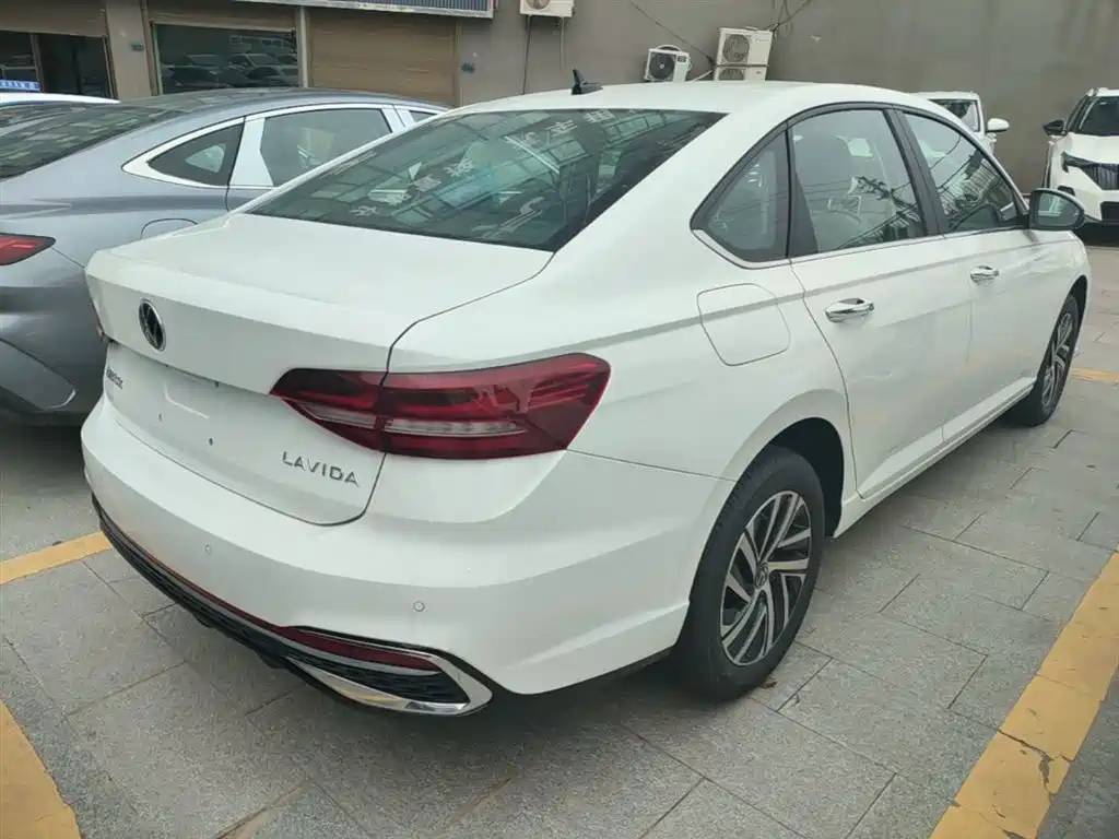 Volkswagen Lavida 2024 1.5L AT
