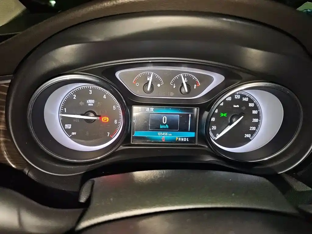 Buick Envision Plus — миниатюра 13
