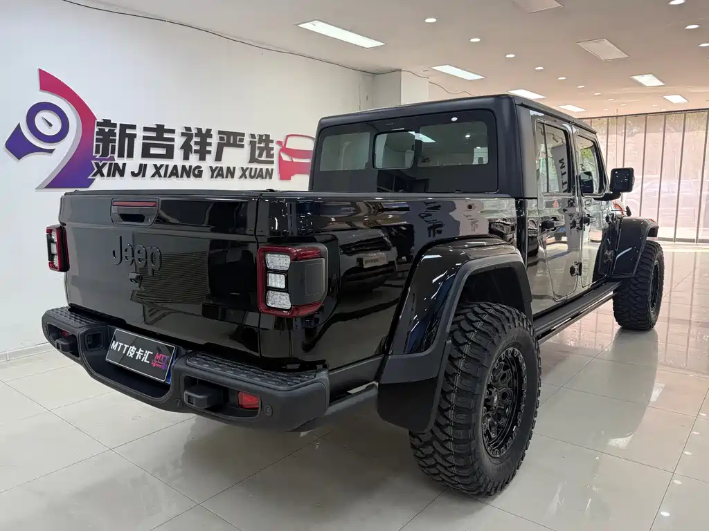 Jeep Gladiator — миниатюра 17