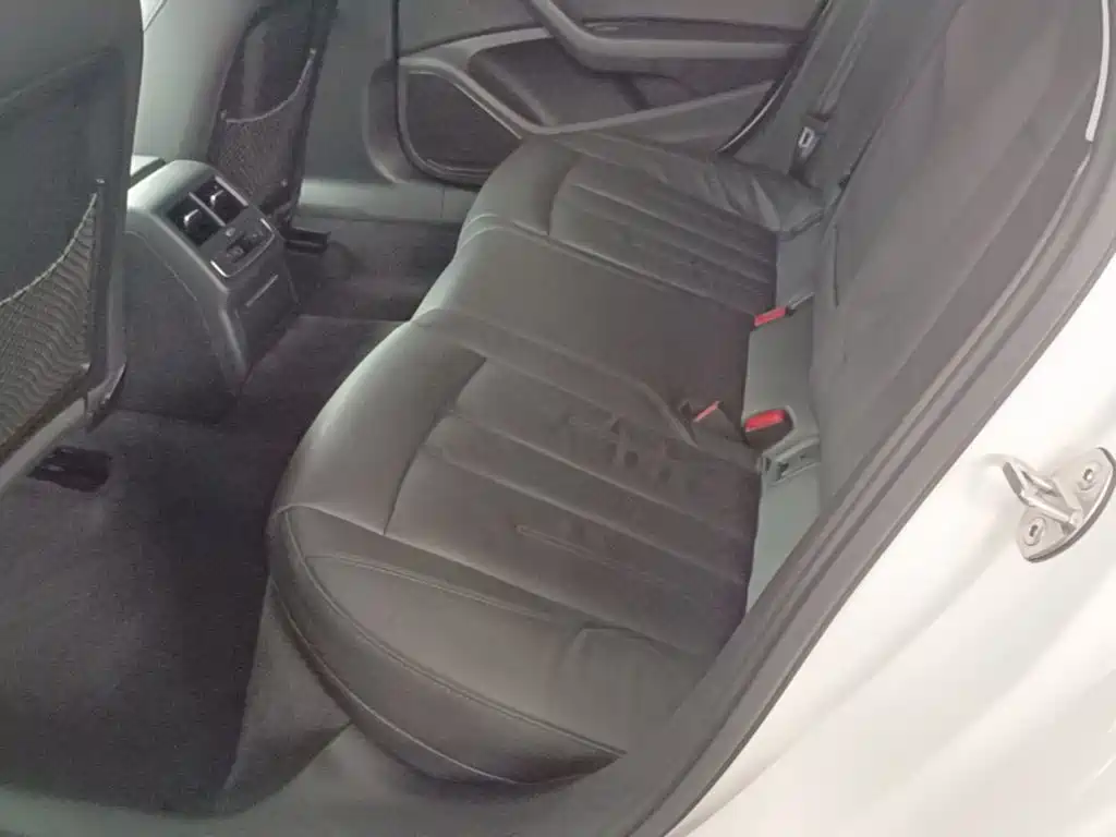 Audi A4L — миниатюра 17