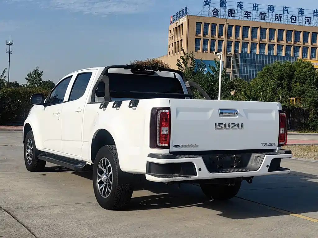 Isuzu TAGA Daga H — миниатюра 4