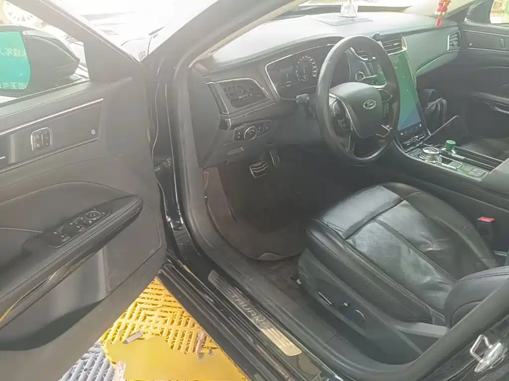 Ford Taurus — миниатюра 16