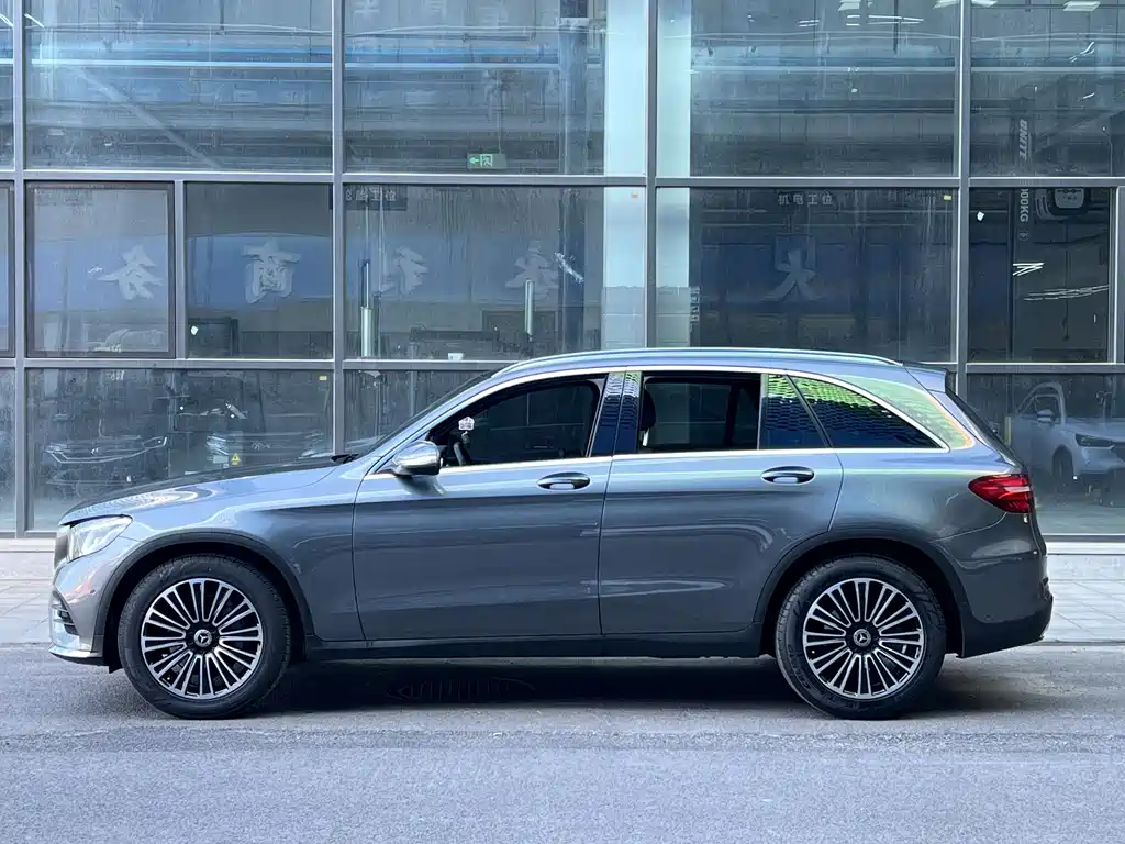 Mercedes-Benz GLC 2018 GLC 260 4MATIC