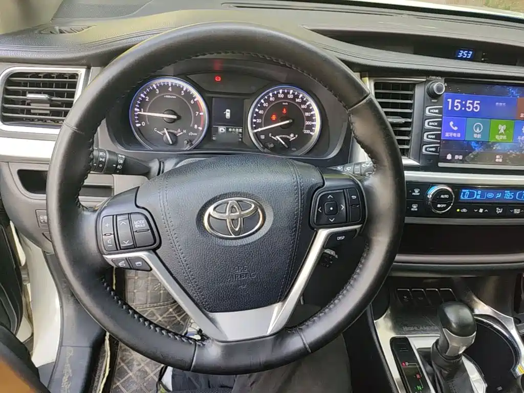 Toyota Highlander — миниатюра 11