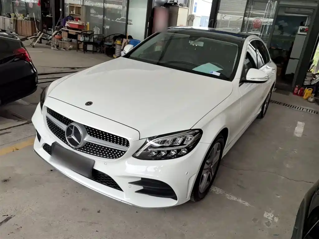 Mercedes-Benz C-Class 2020