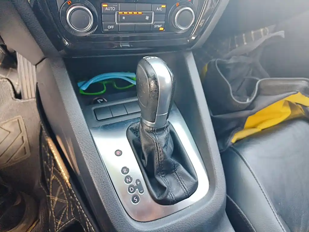 Volkswagen Sagitar — миниатюра 17