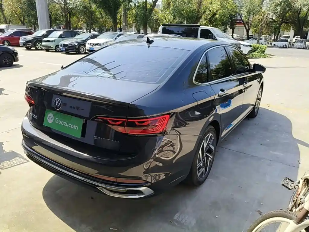 Volkswagen Sagitar — миниатюра 7