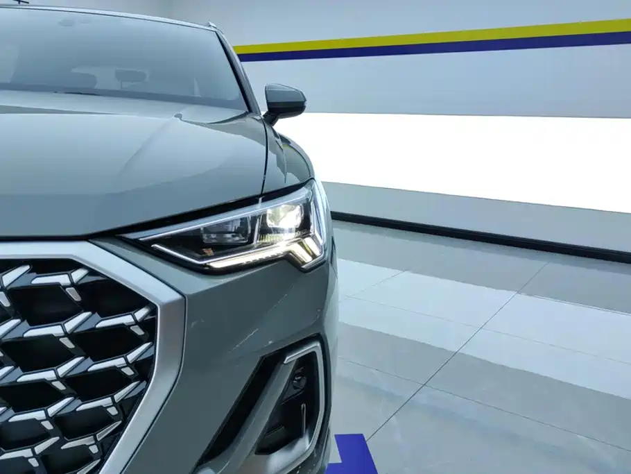 Audi Q3 — миниатюра 5