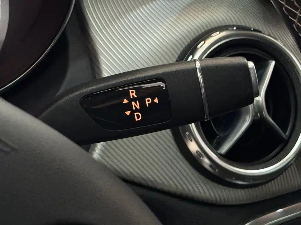Mercedes-Benz GLA — миниатюра 18