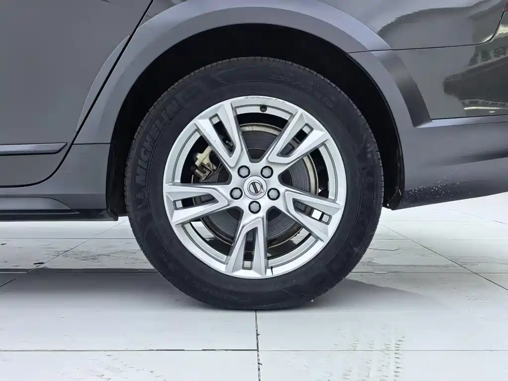 Volvo V90 — миниатюра 26