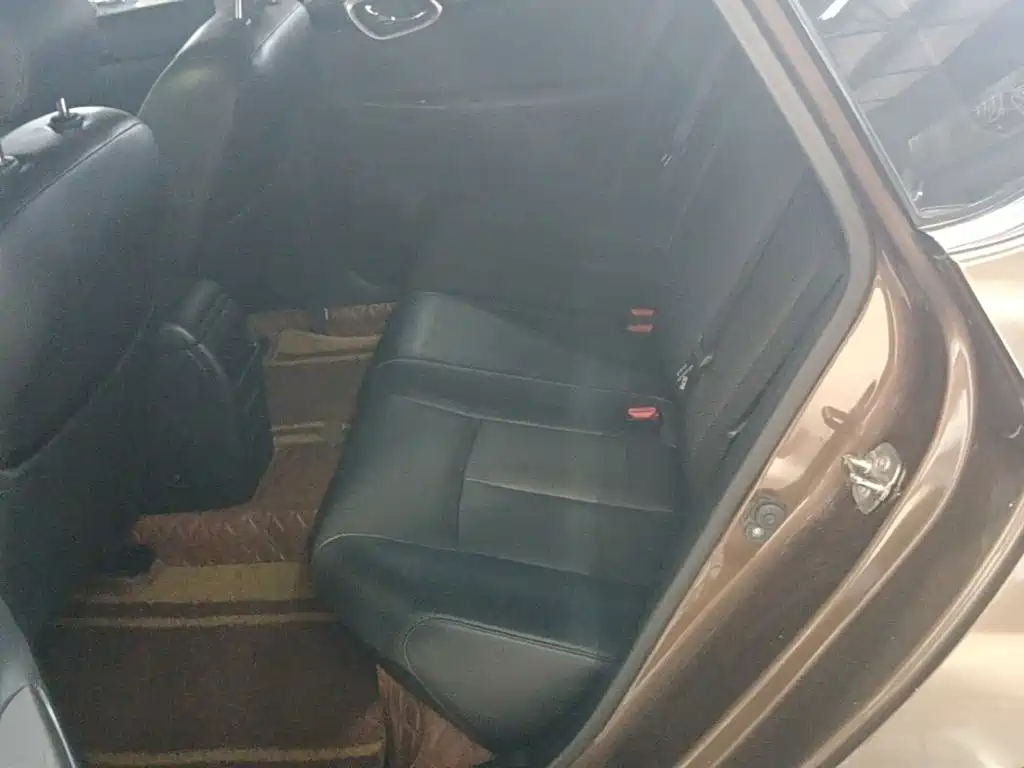 Nissan Sylphy — миниатюра 17