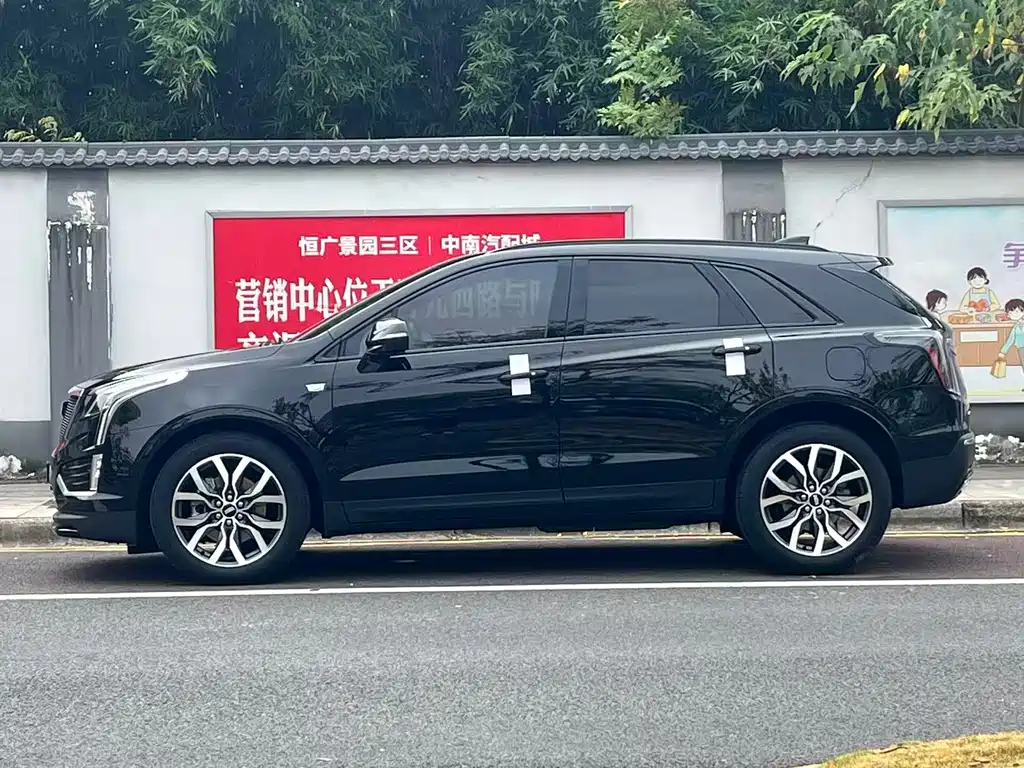 Cadillac XT5 — миниатюра 3