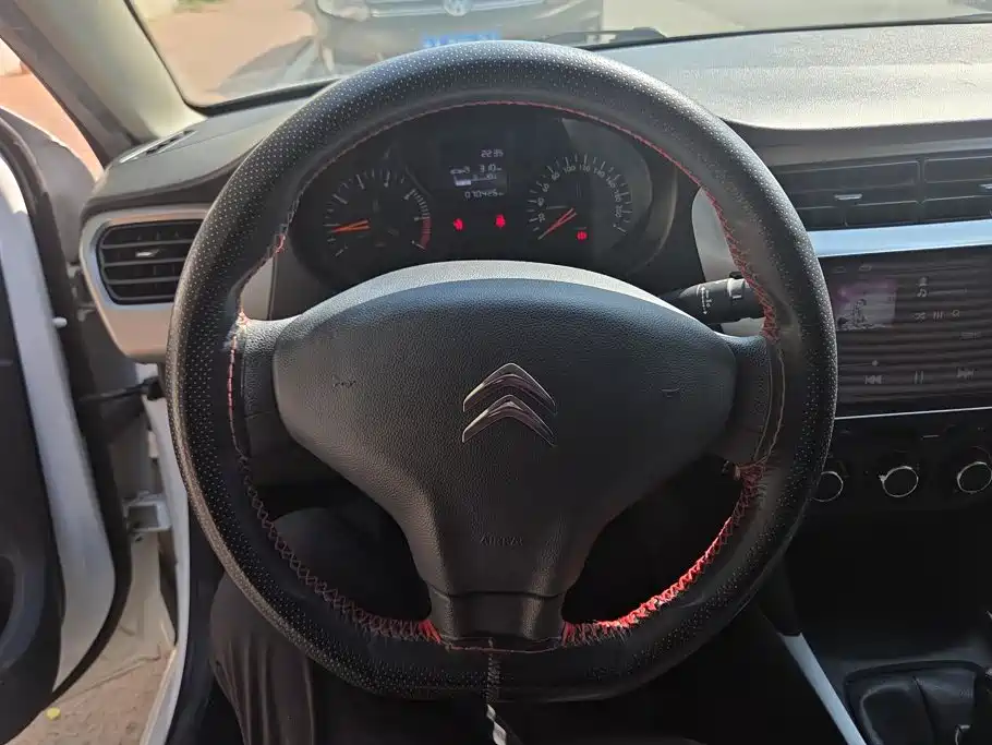 Citroen Elysee — миниатюра 15