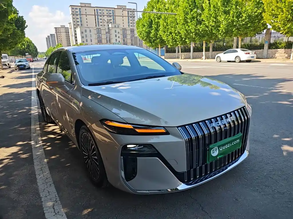 Roewe M7 DMH 2025 160km Premium