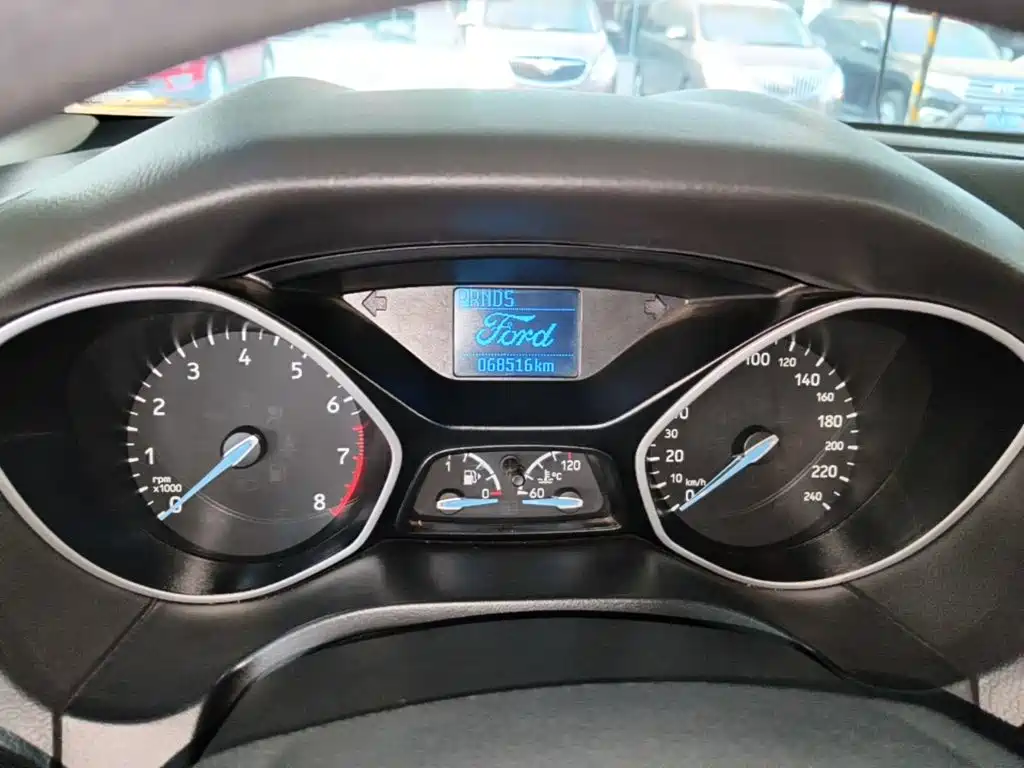 Ford Focus — миниатюра 12