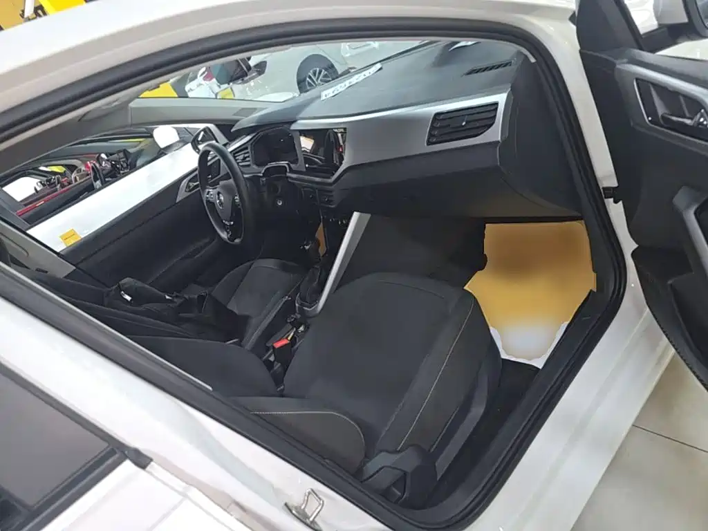 Volkswagen Polo — миниатюра 25