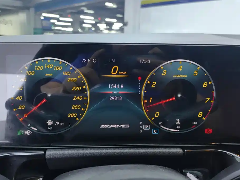 Mercedes-Benz GLA AMG — миниатюра 14