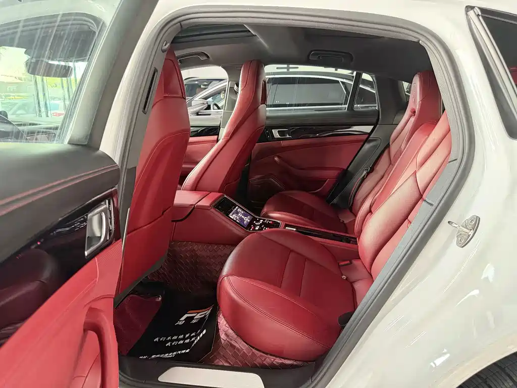 Porsche Panamera Hybrid — миниатюра 10