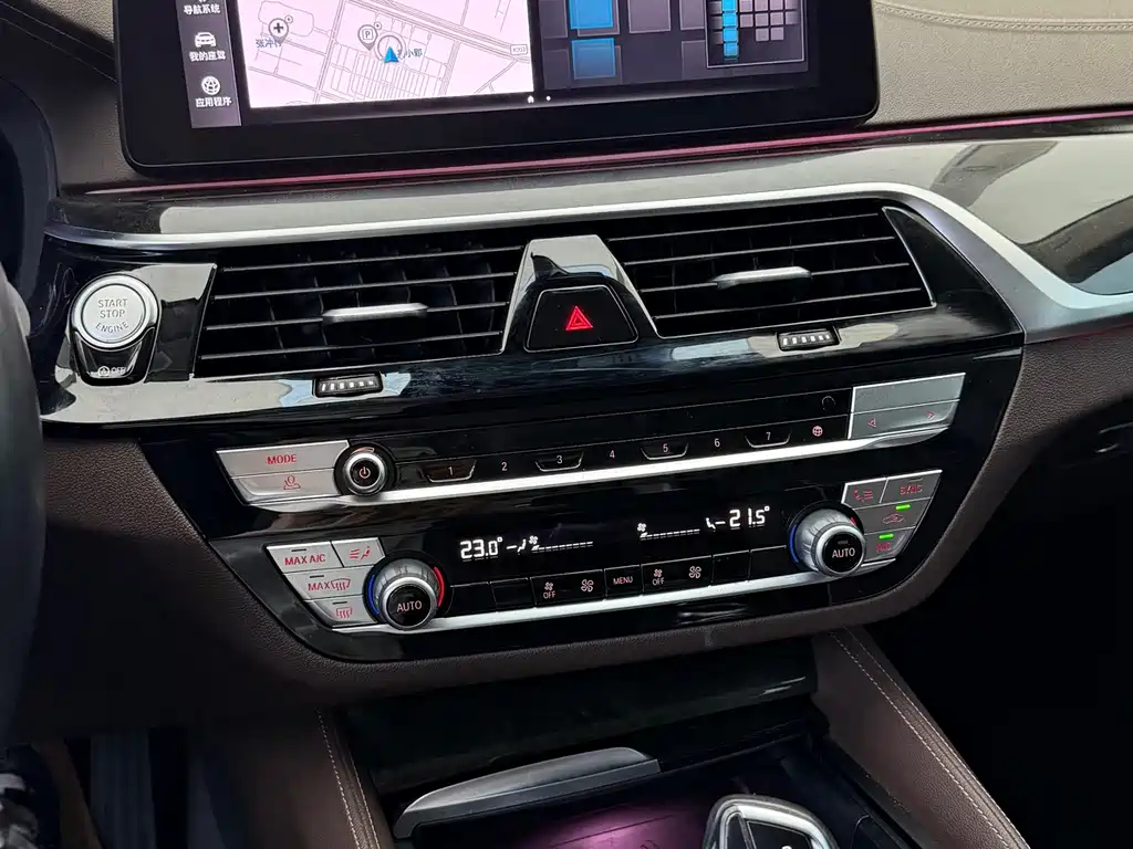 BMW 5 Series — миниатюра 16