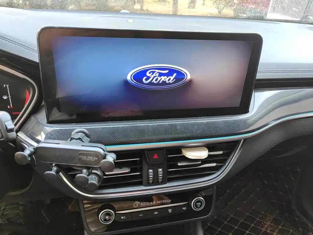 Ford Focus — миниатюра 14