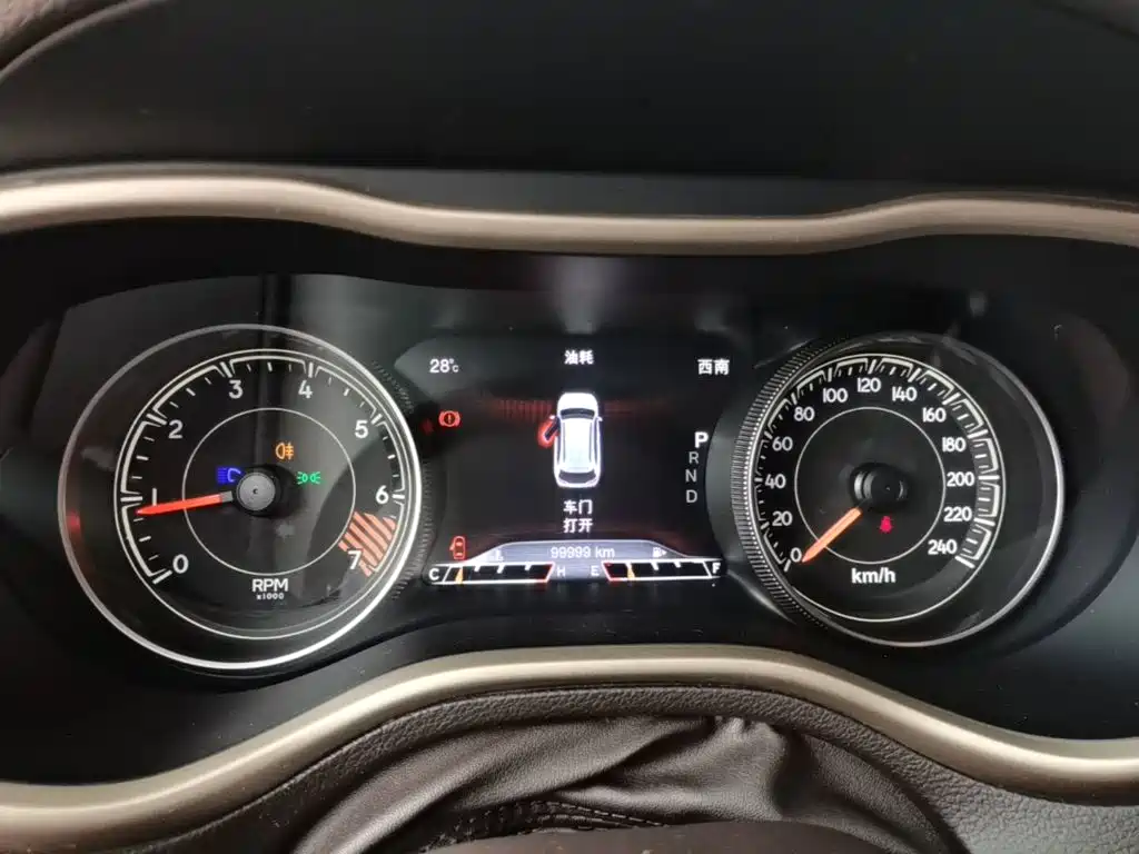 Jeep Cherokee (Import) — миниатюра 12