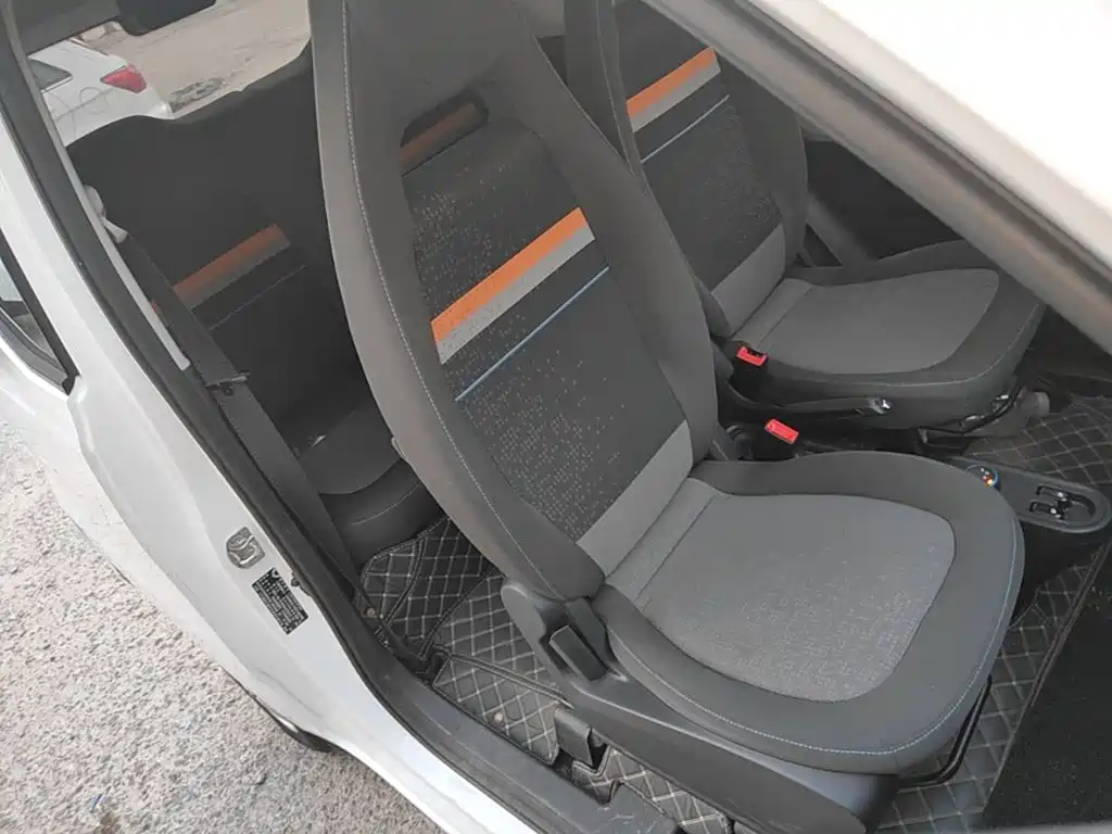 Wuling MINIEV — миниатюра 25