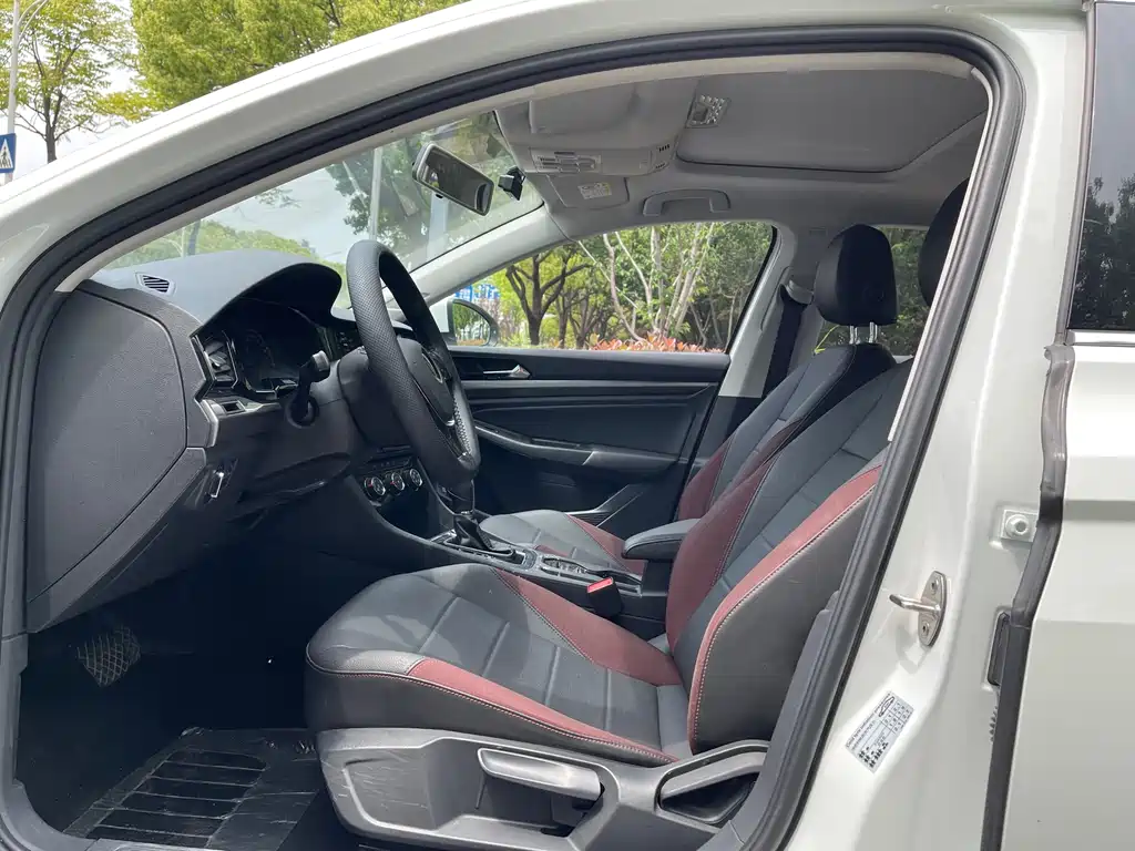 Volkswagen Bora 2021 1.5L AT Fashion Smart Connect