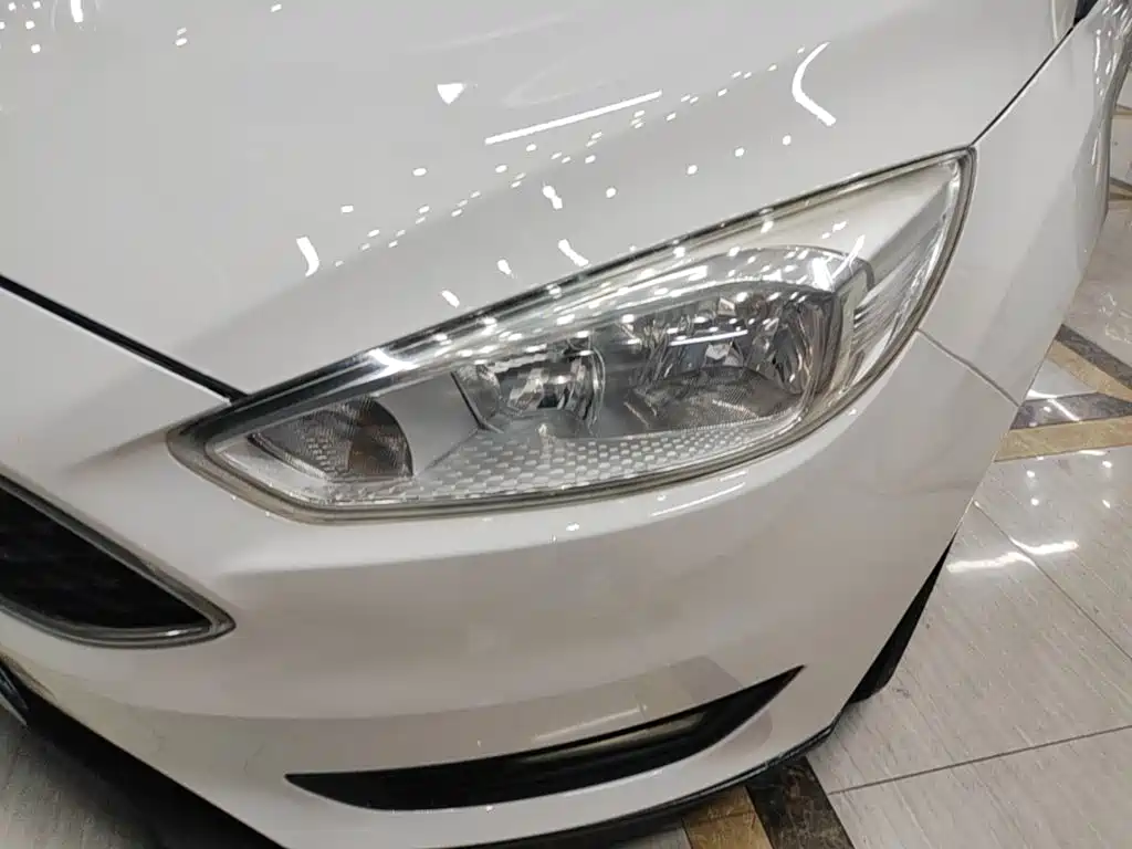 Ford Focus — миниатюра 24