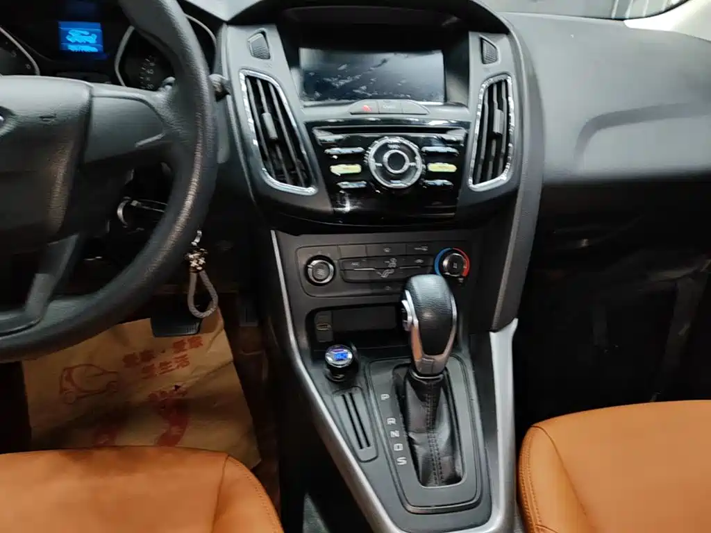 Ford Focus — миниатюра 13