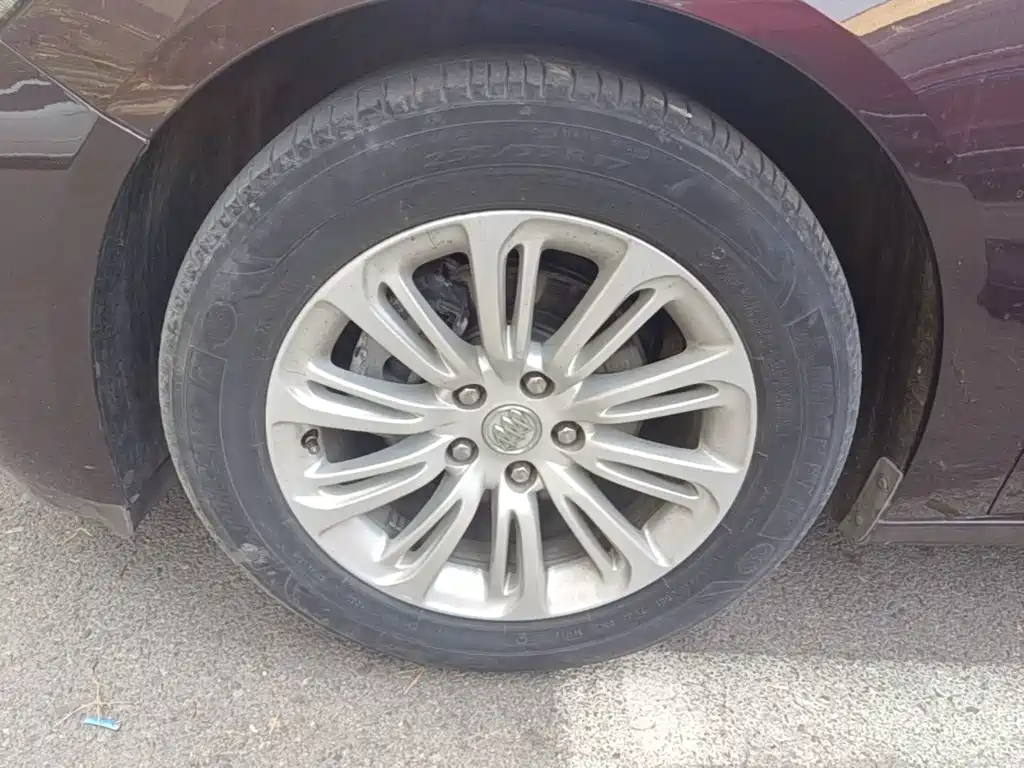 Buick LaCrosse — миниатюра 23