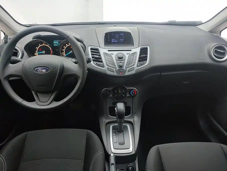 Ford Fiesta — миниатюра 12