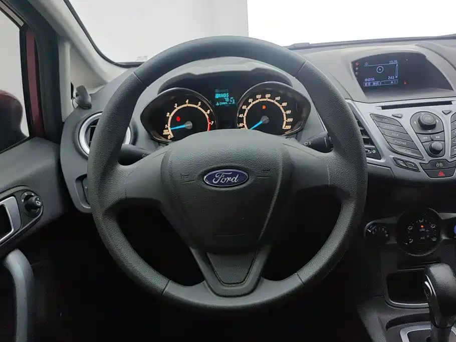 Ford Fiesta — миниатюра 15