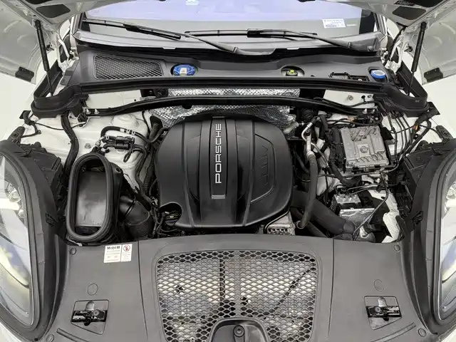 Porsche Macan — миниатюра 17