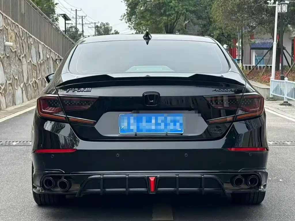 Honda Accord — миниатюра 8