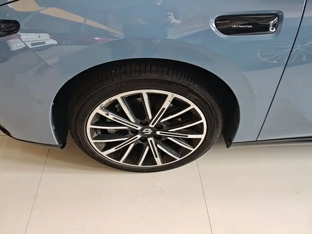 Leapmotor Leapmotor B01 — миниатюра 23
