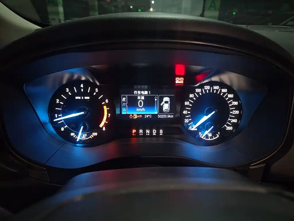 Ford Mondeo — миниатюра 12