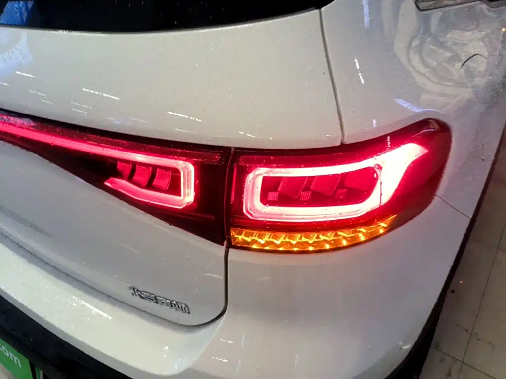 Mercedes-Benz EQB — миниатюра 8