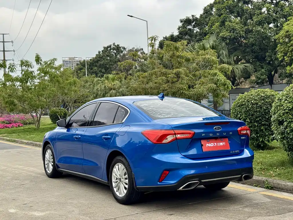 Ford Focus — миниатюра 5