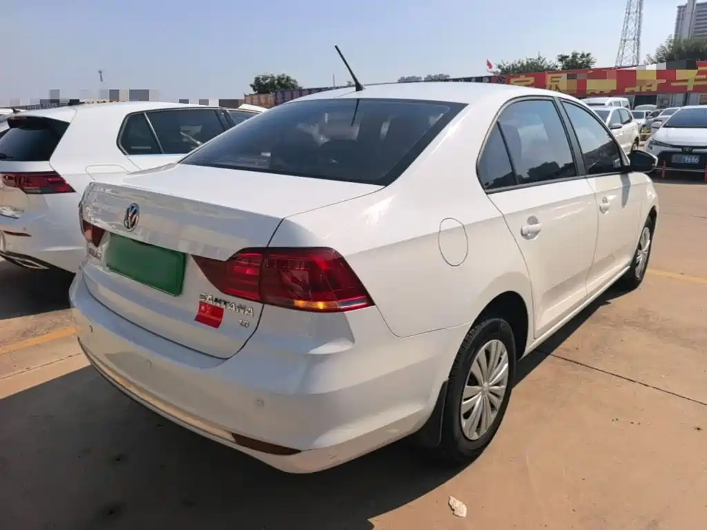 Volkswagen Santana — миниатюра 7