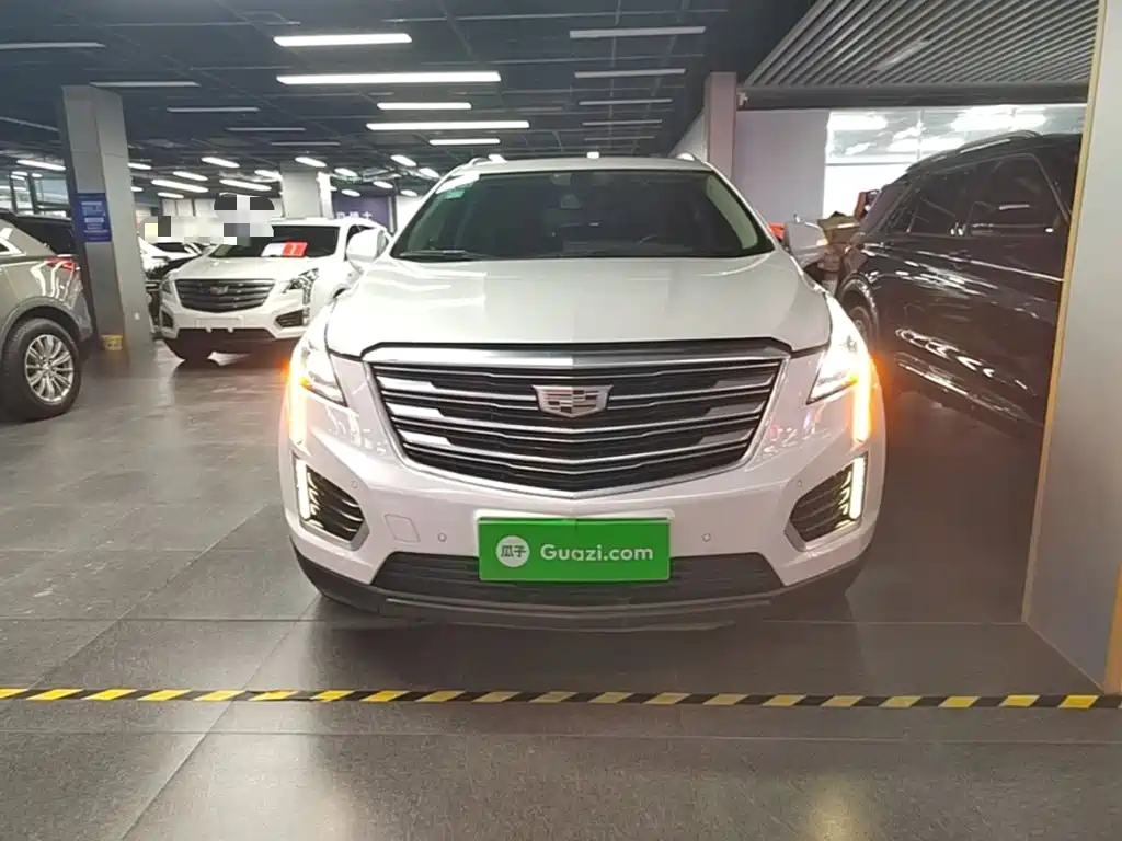 Cadillac XT5 — миниатюра 3