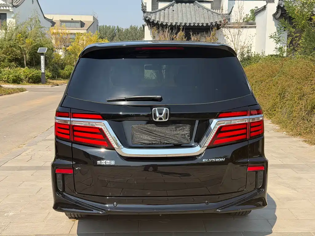 Honda Elysion — миниатюра 5