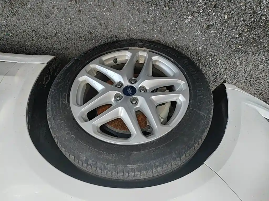 Ford Mondeo — миниатюра 23