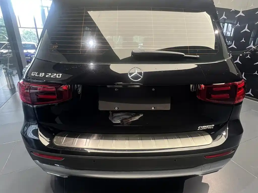 Mercedes-Benz GLB 2026 GLB 220