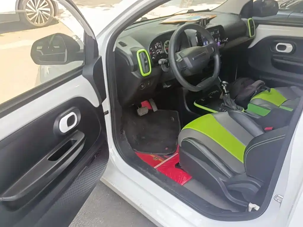 Roewe Clever — миниатюра 16