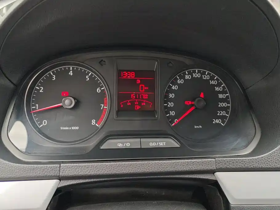 Volkswagen Jetta — миниатюра 14