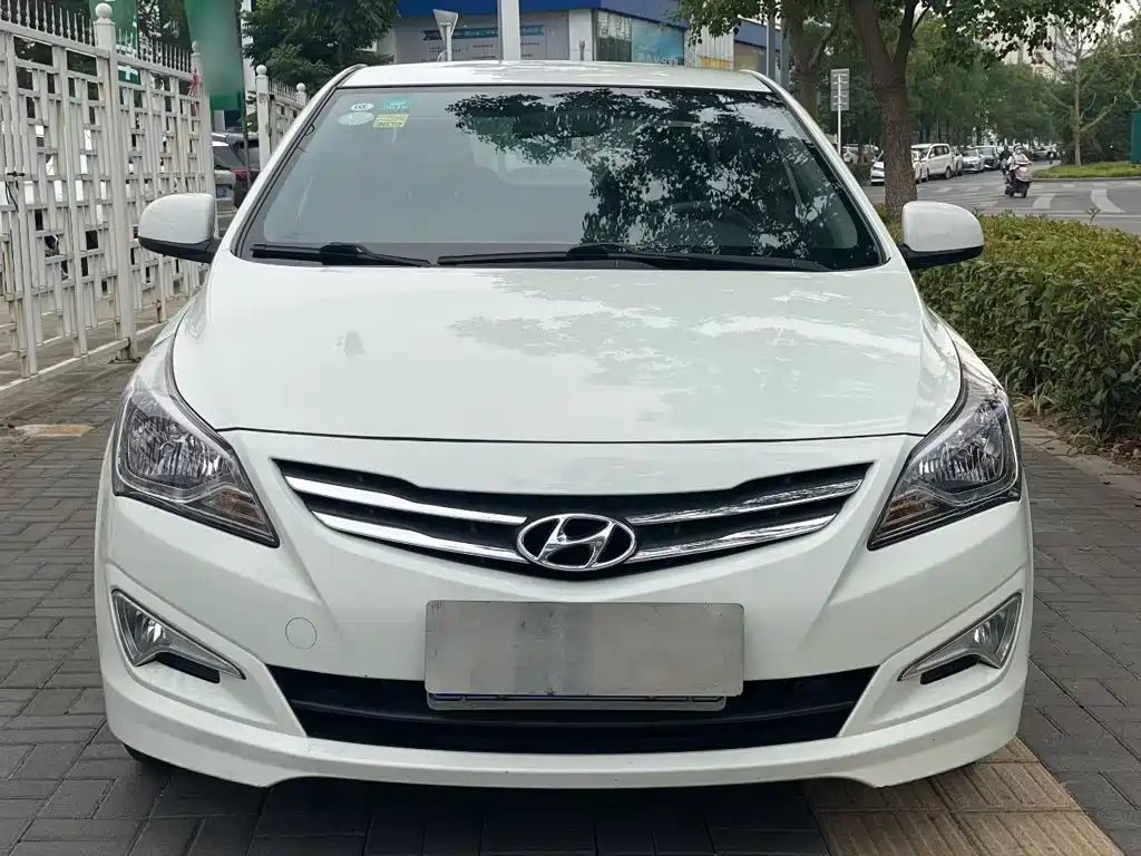 Hyundai Verna — миниатюра 23